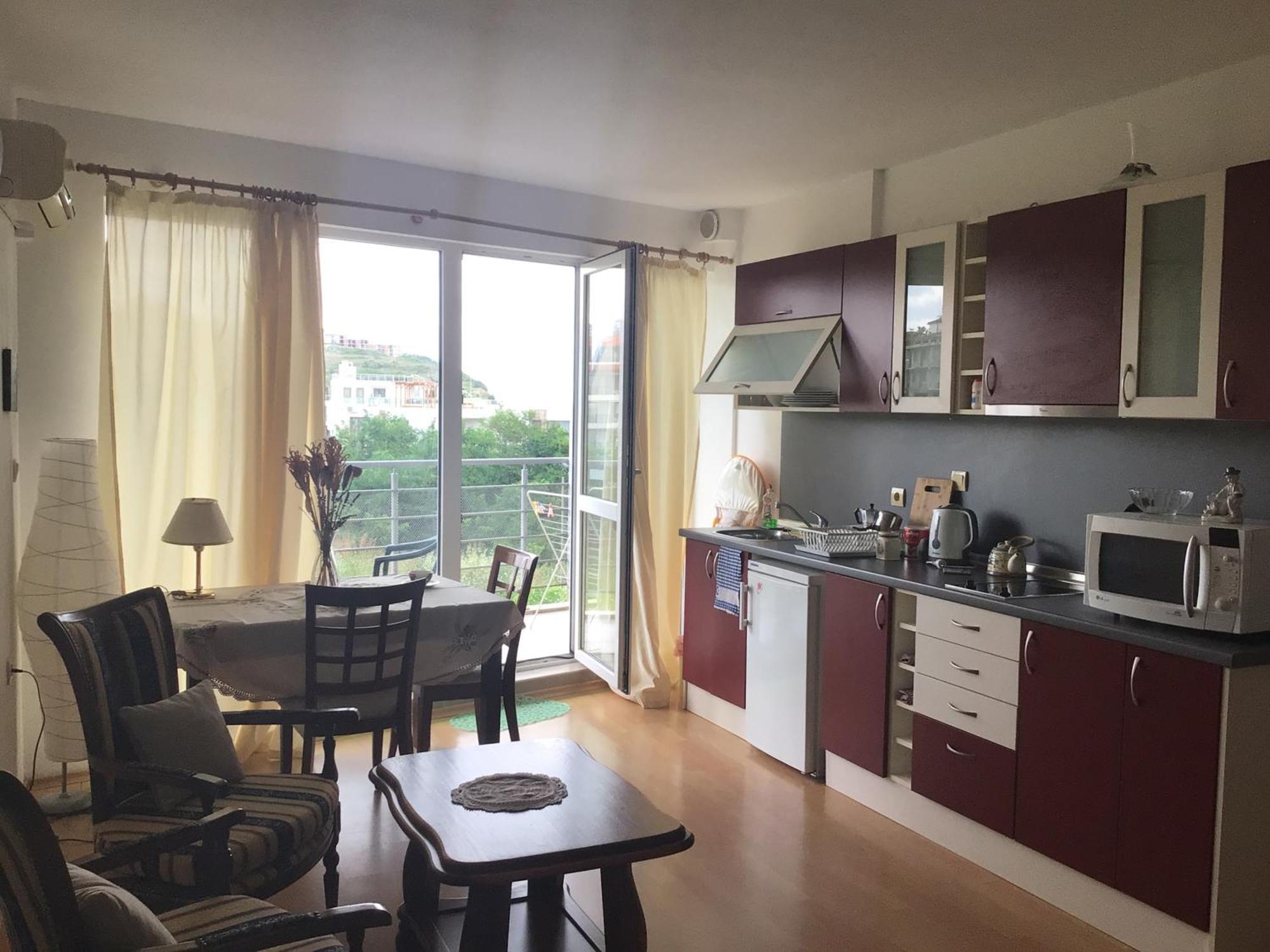 Rose Apartment On The Beach بايالا المظهر الخارجي الصورة